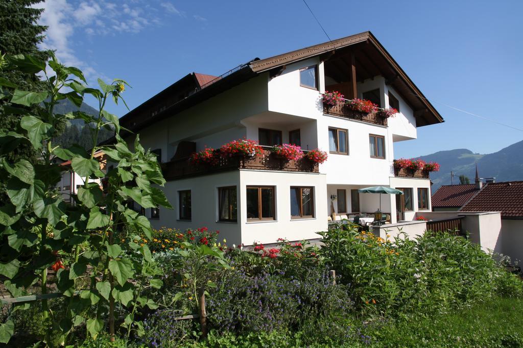 Hotel Gastehaus Treichl Fügen Zewnętrze zdjęcie